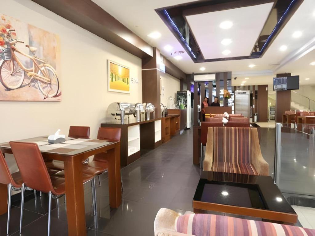 纳柯亚一号酒店 外观 照片